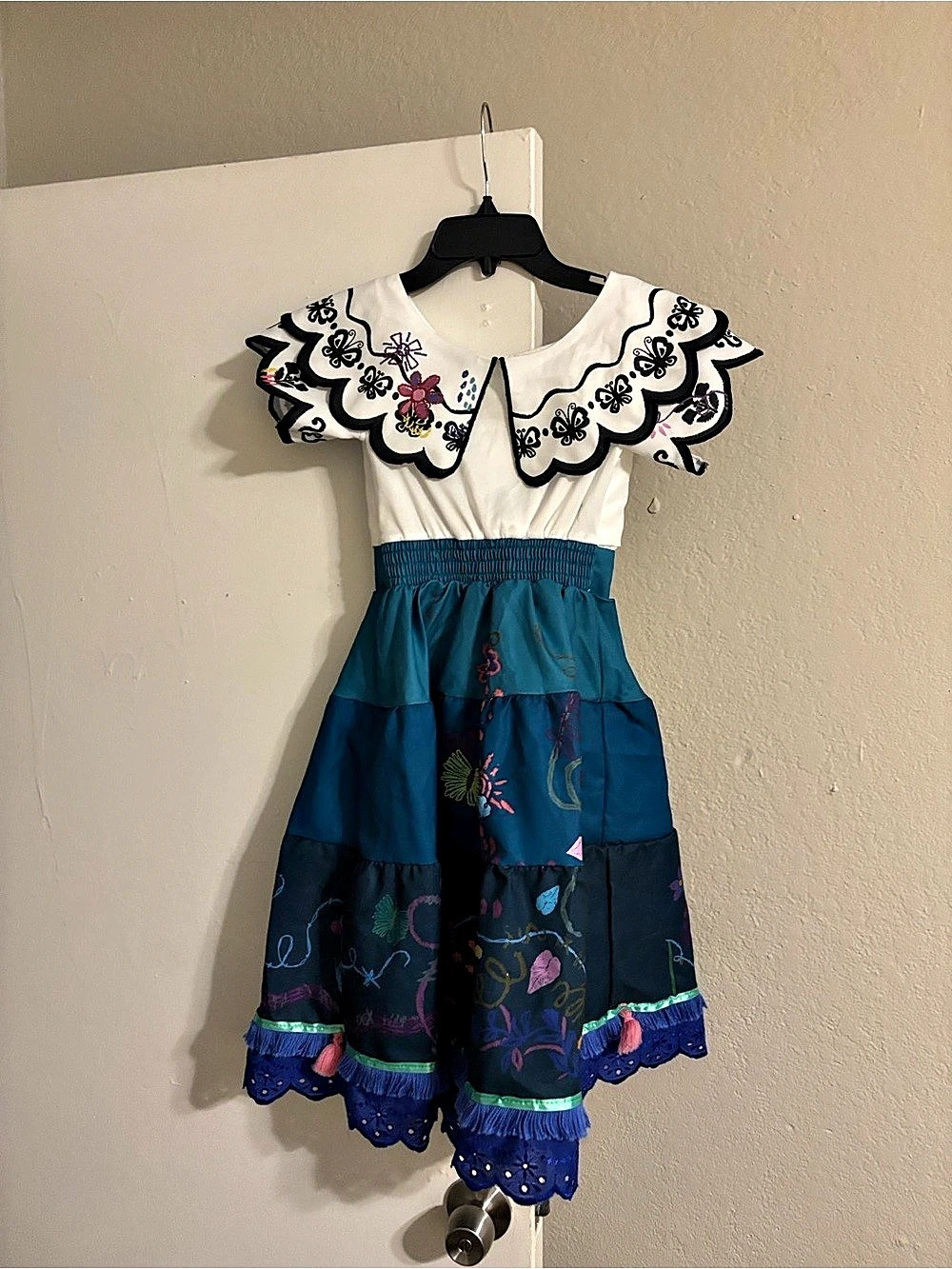 Disney Encanto Mirabel Costume Dress Floral Blue & White Size 5/6